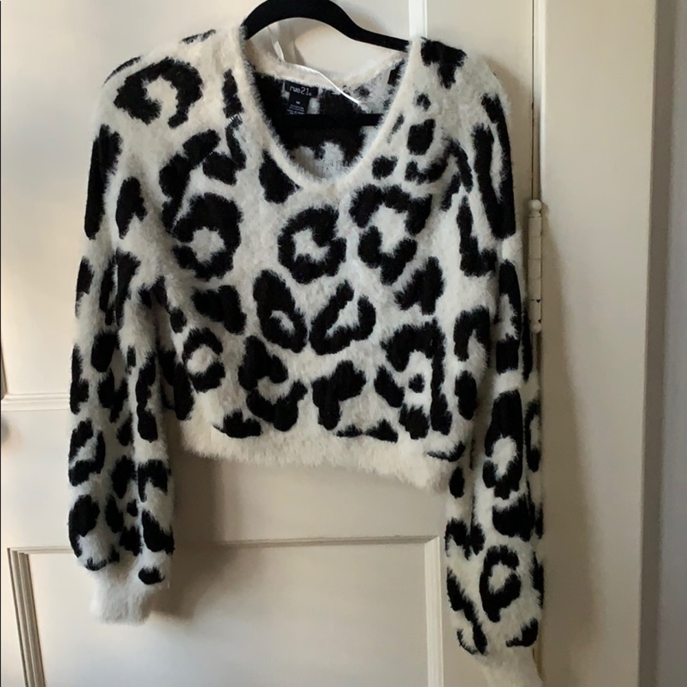 Rue21 cropped leopard sweater